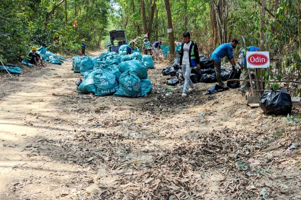 odin steunt plastic opruimen in cambodja, met partner Sumthing
