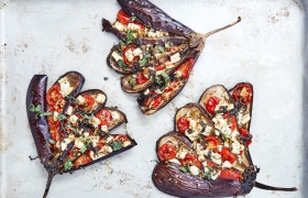 Geroosterde aubergine-waaiers