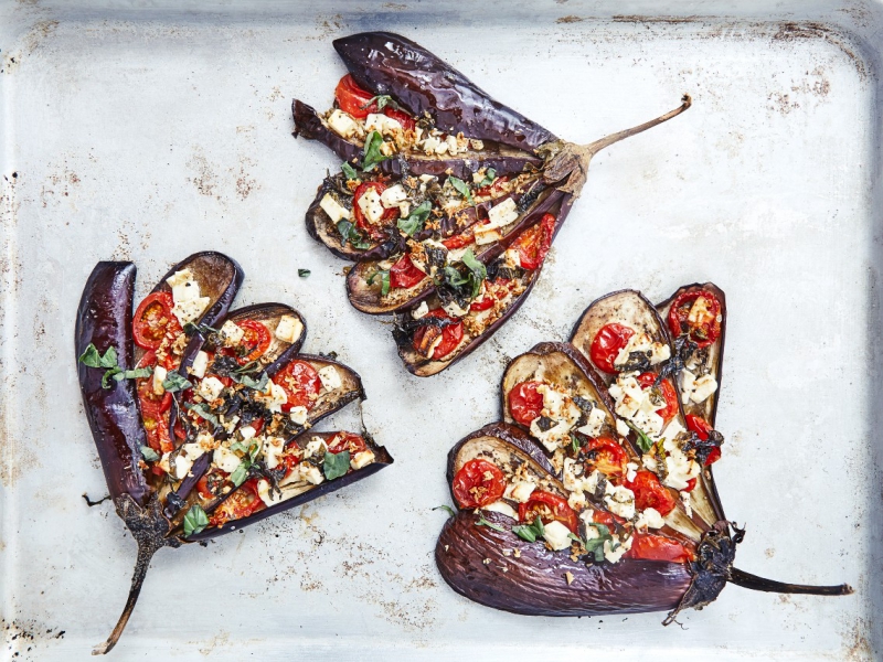 Geroosterde aubergine-waaiers