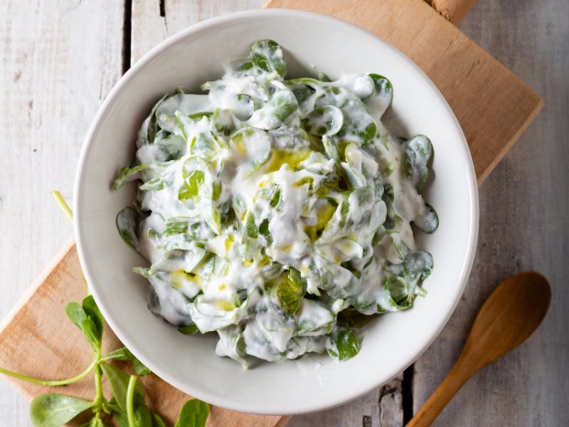 Posteleinsalade met yoghurt