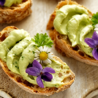Tuinbonen-erwtenhummus
