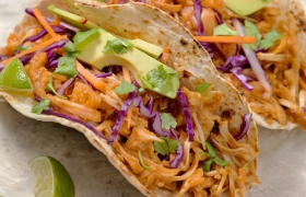 Vegan pulled jackfruit taco's met koolsla