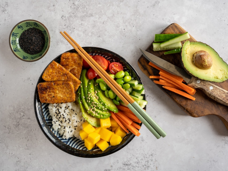 Zomerse poké bowl