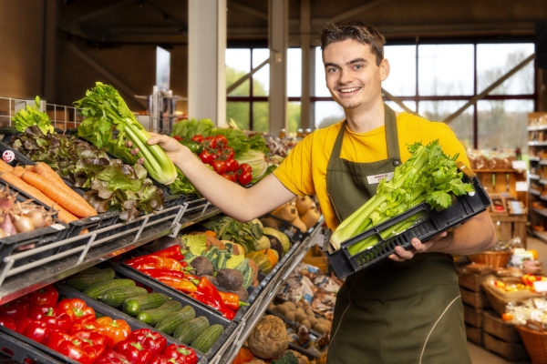Aankomend winkelmedewerker Voorschoten