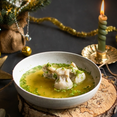 Kippensoep met boerenkooldumplings