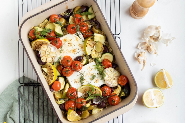 Griekse traybake met feta en orzo