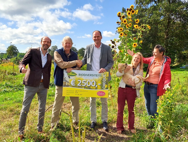 De Traay steunt biodiversiteitsonderzoeken van de Odin imkerij