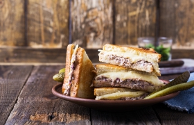 Tosti met tonijn en graskaas