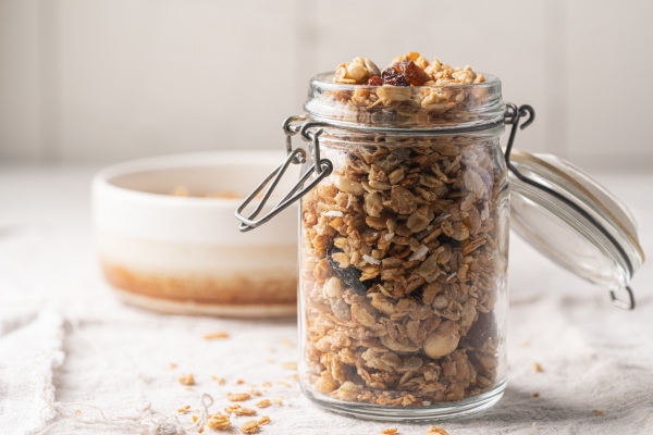 Homemade granola met tahin