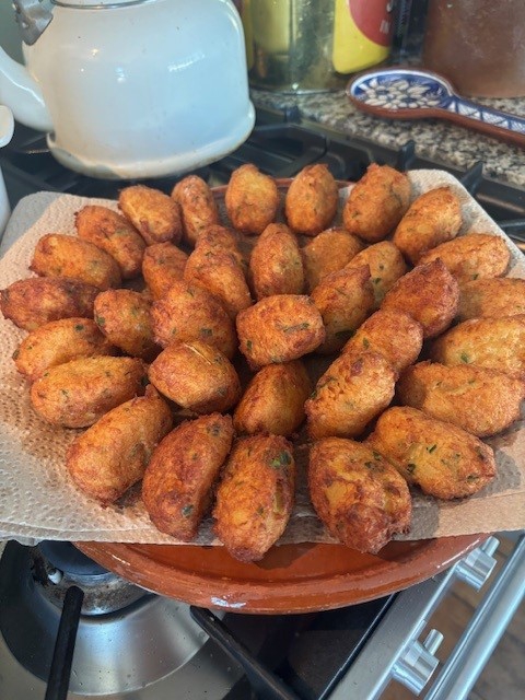 pastéis de bacalhau portugal