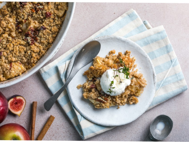 Appel-vijgencrumble met pecannoten