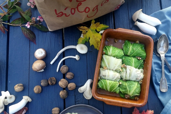 Chinese koolpakketjes met Oosterse paddenstoelen en linzen