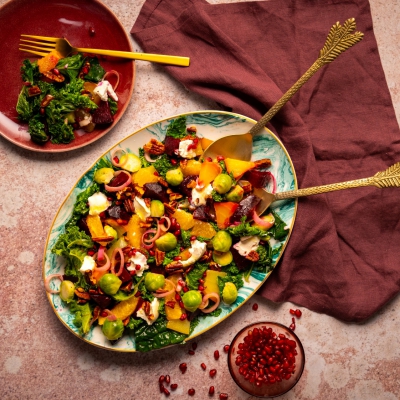 Salade met palmkool, spruitjes, biet, sinaasappel en ricotta