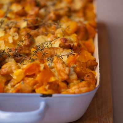 Ovenschotel met spelt, pompoen en palmkool