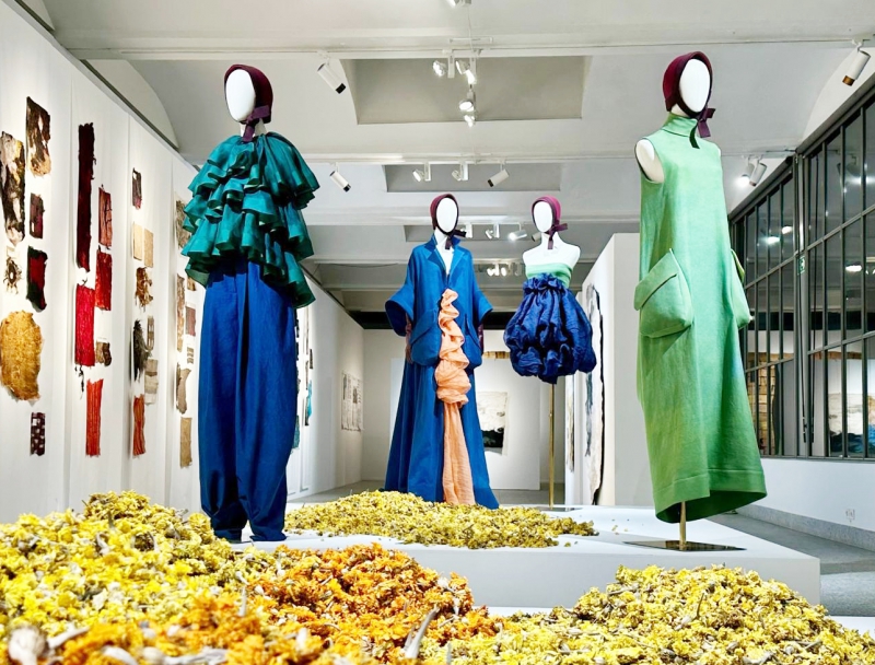 tentoonstelling Día y Noche van Marcos Luengo - LOADS Collection