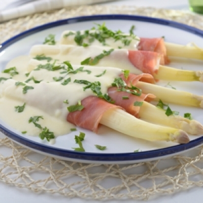 Traditionele Limburgse asperges