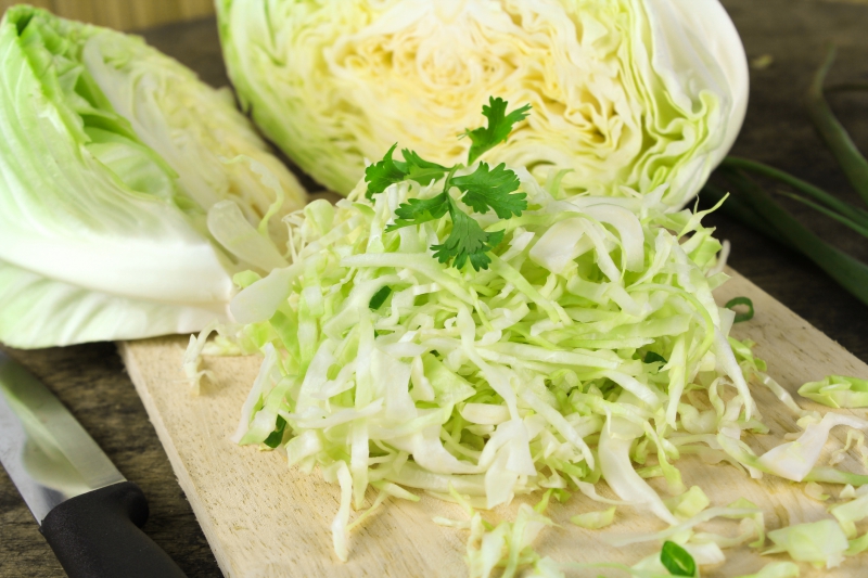 recept groene kool met pinda's