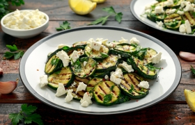 Courgette met pesto en geitenkaas