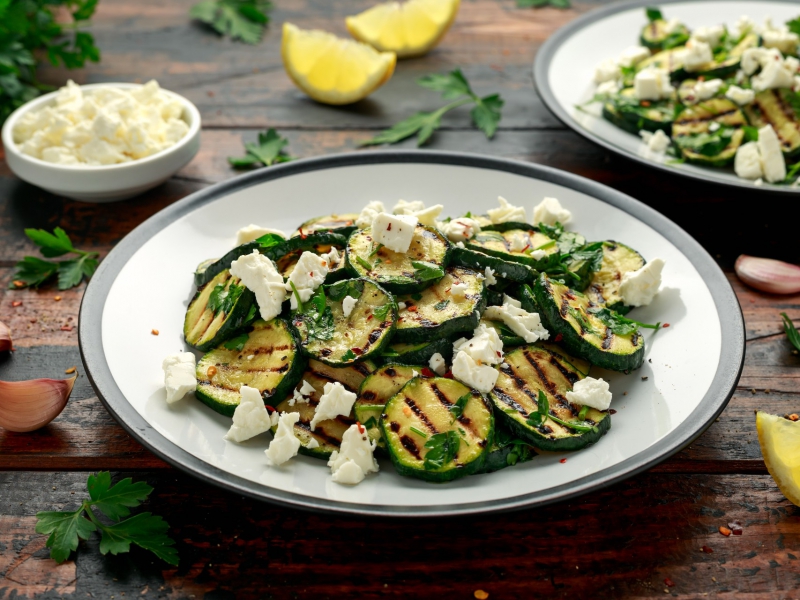 Courgette met pesto en geitenkaas