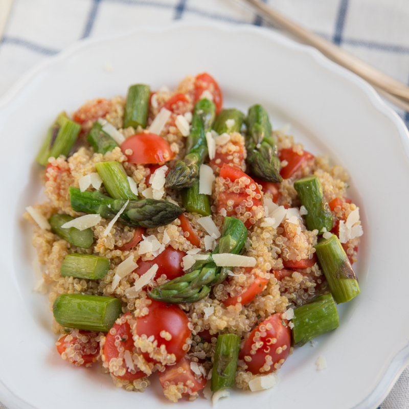 Quinoasalade met groene asperges