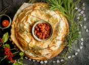 Vegan kerststrudel met stoofperenchutney 